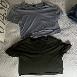 Wild Fable V-Neck Crop Tops in Black and Gray
